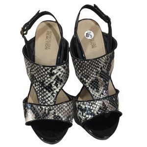 Kenneth Cole Reaction Shoes | Daze-Y Sun Sandals, Snake print size 8 1/2
